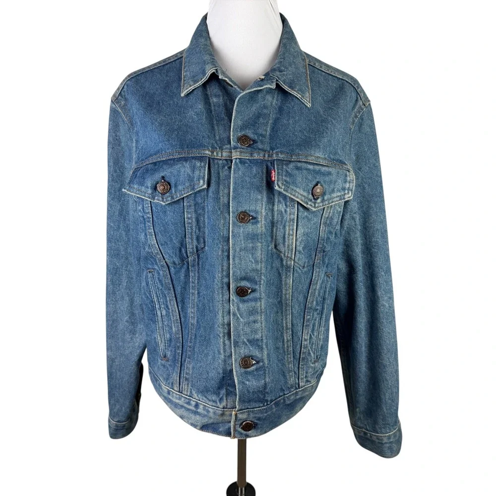 Levi Strauss Men's Blue‎ Denim Trucker Jacket Made in USA Vintage Size 44R